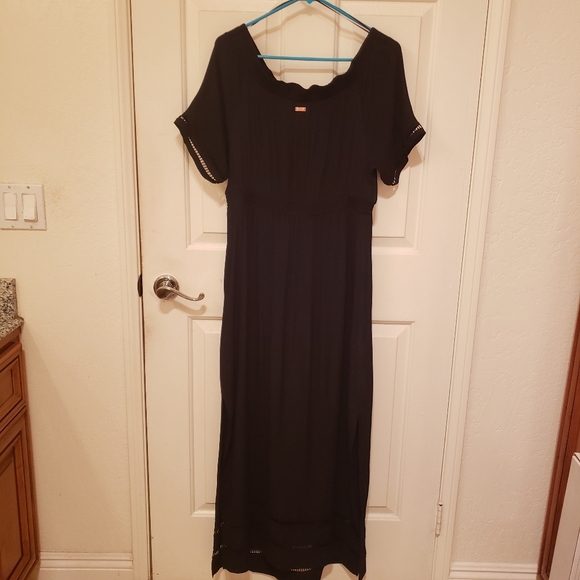 Ripe Off the Shoulder Maxi Dress Size Medium - Picture 4 of 6